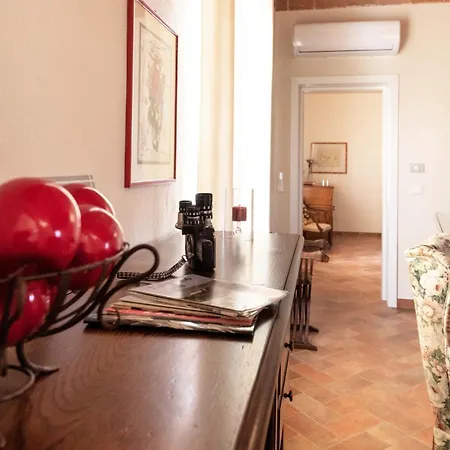 Apartment Opera In Rosso *