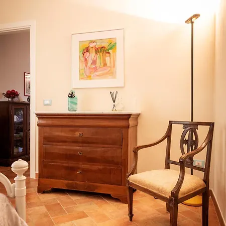 Apartment Opera In Rosso *
